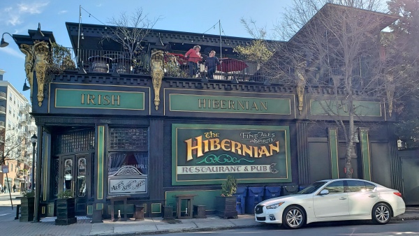 Hiberian Restaurant Pub Glenwood South