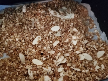 Homemade Baked granola