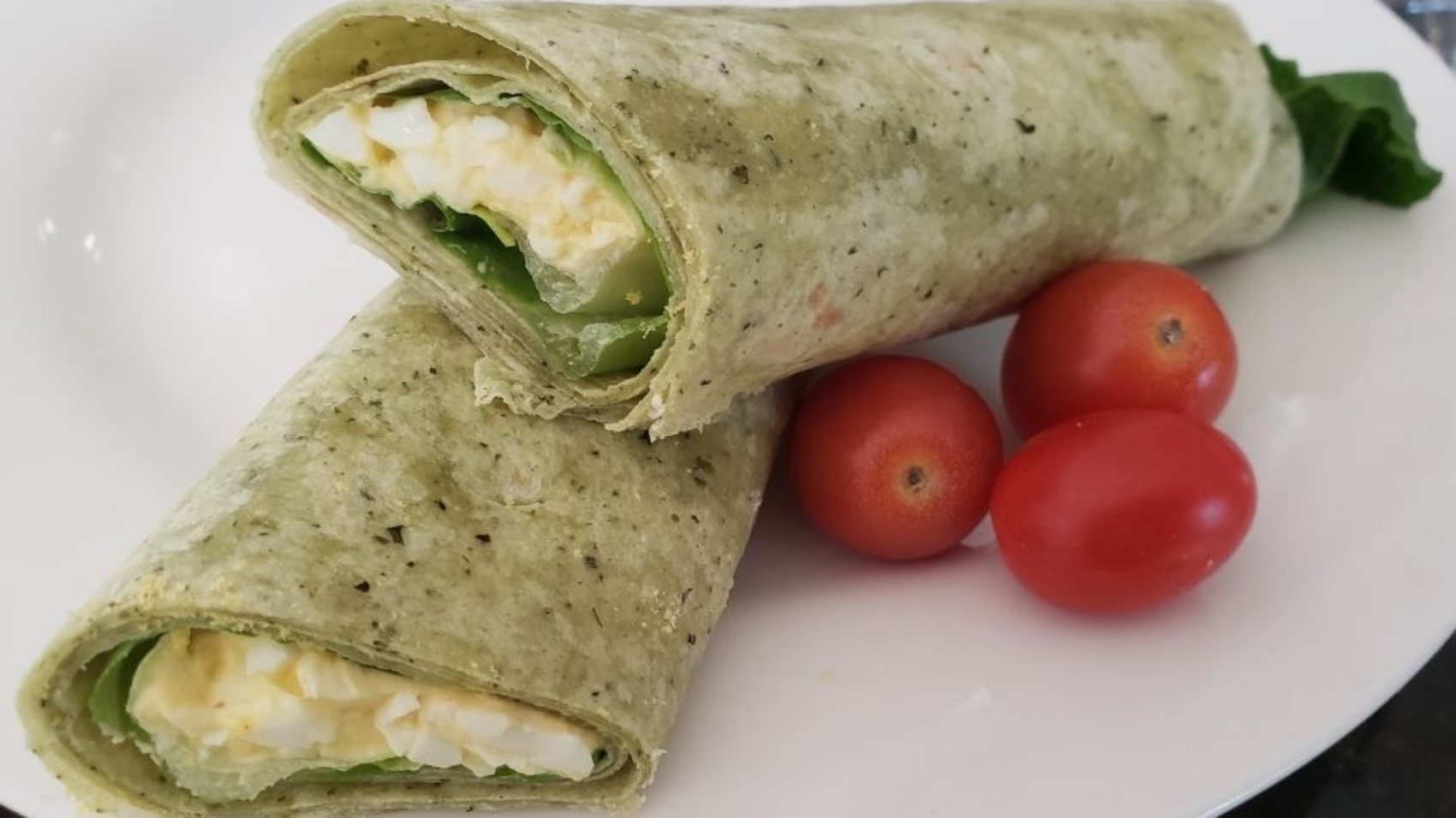 Egg-Salad-on-Spinach-Wrap